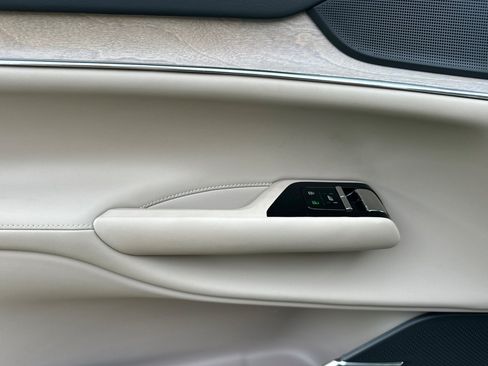 New 2026 Volvo EX90 Plus RWD image 8