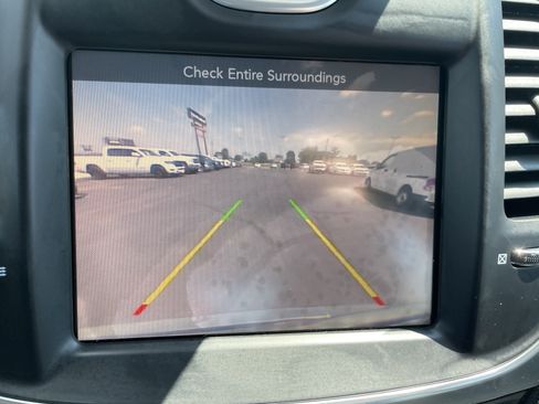 Used 2015 Chrysler 300 Limited AWD/4WD image 20