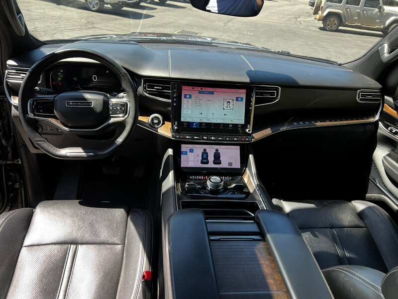 Used 2024 Jeep Grand Wagoneer L 4WD image 25