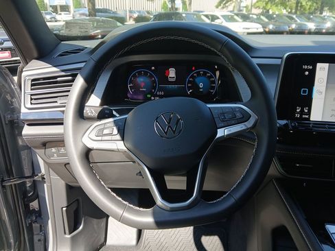 New 2026 Volkswagen Atlas Cross Sport SE image 14