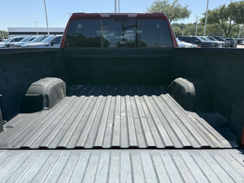 Used 2021 Chevrolet Silverado 1500 LT w/ Bed Protection Package RWD image 29