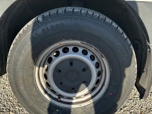 Used 2021 Mercedes-Benz Sprinter 2500 w/ Driver Convenience Package image 22