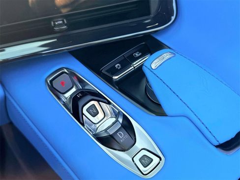 Used 2024 Chevrolet Corvette Stingray Premium Conv w/ Z51 Performance Package image 27