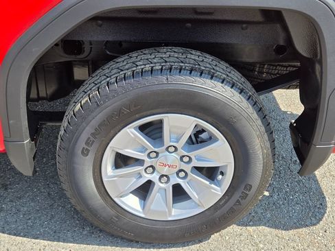 New 2026 GMC Sierra 1500 SLE AWD/4WD image 8