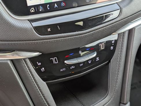 Certified 2023 Cadillac XT5 Premium Luxury w/ Technology Package image 12