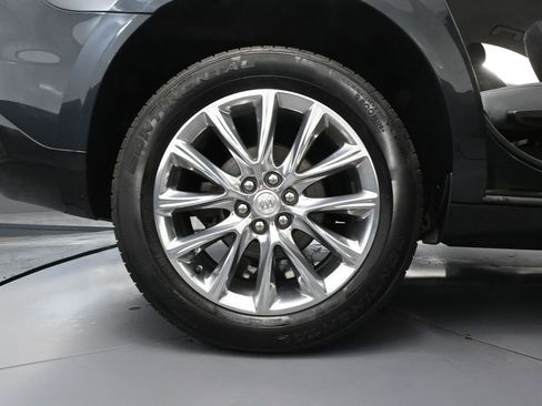 Used 2021 Buick Enclave Premium w/ Surround and Sites Package image 17