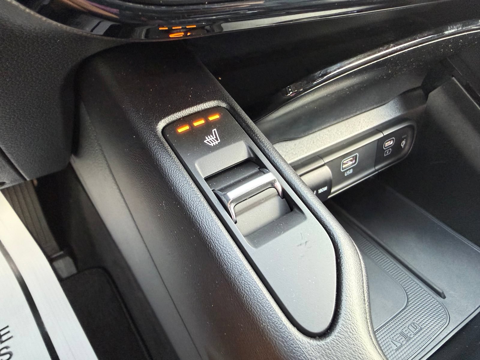 Used 2025 Kia Telluride S FWD image 24