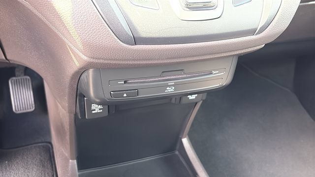 Used 2018 Honda Odyssey Touring image 20