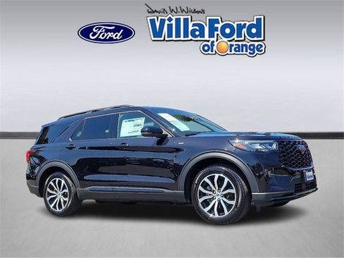 Used 2025 Ford Explorer ST-Line image 1