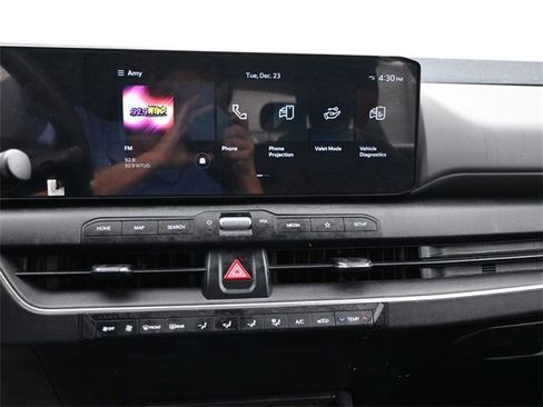 Used 2025 Kia K4 LXS image 17
