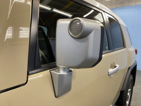 Used 2013 Toyota FJ Cruiser 4WD image 44