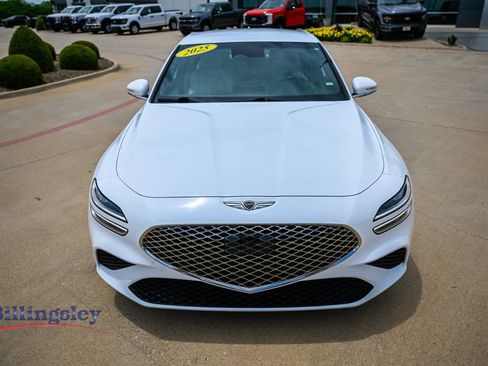 Used 2025 Genesis G70 2.5T AWD/4WD image 2