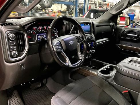 Used 2021 Chevrolet Silverado 1500 RST image 16