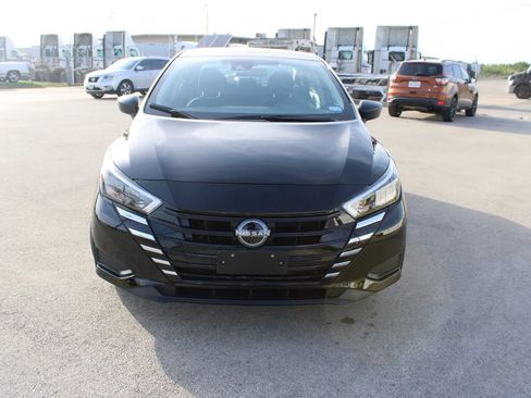 Used 2025 Nissan Versa S w/ S Plus Package FWD image 2
