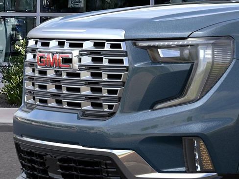 New 2026 GMC Acadia Denali image 13