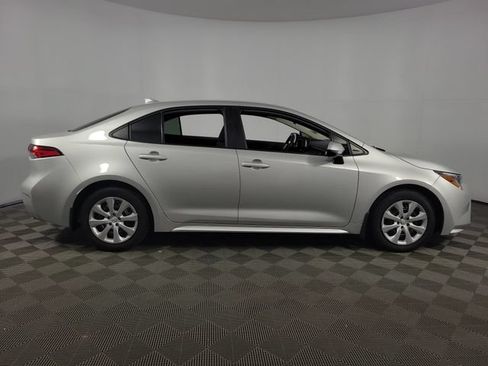 Used 2025 Toyota Corolla LE FWD image 8