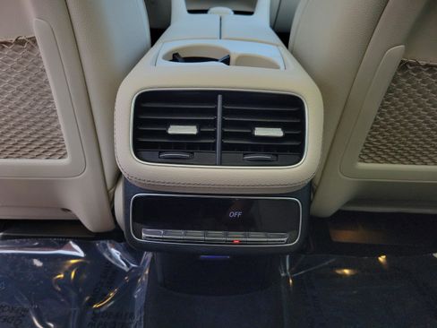 Certified 2026 Mercedes-Benz GLS 450 4MATIC image 10