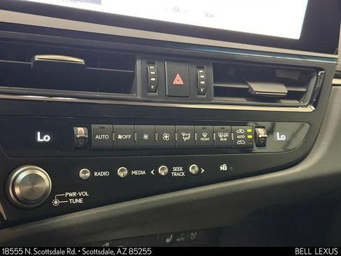 Used 2024 Lexus ES 300h w/ Premium Package FWD image 27