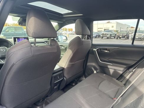 Certified 2025 Toyota RAV4 SE image 30