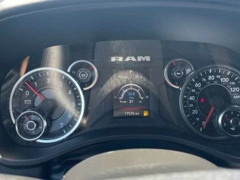 Used 2024 RAM 1500 Big Horn w/ Trailer Tow Group AWD/4WD image 17