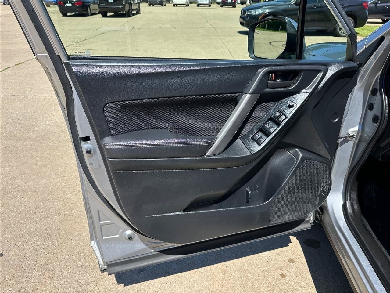 Used 2018 Subaru Forester 2.5i Premium w/ All-Weather Package AWD/4WD image 21