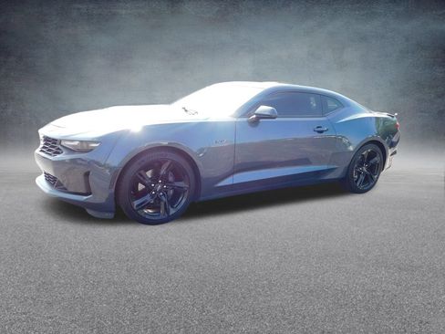 Used 2020 Chevrolet Camaro LT RWD image 7