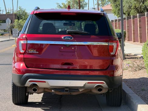 Used 2017 Ford Explorer Limited FWD image 5