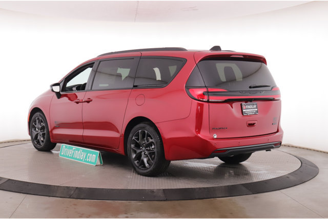New 2027 Chrysler Pacifica Select FWD image 8