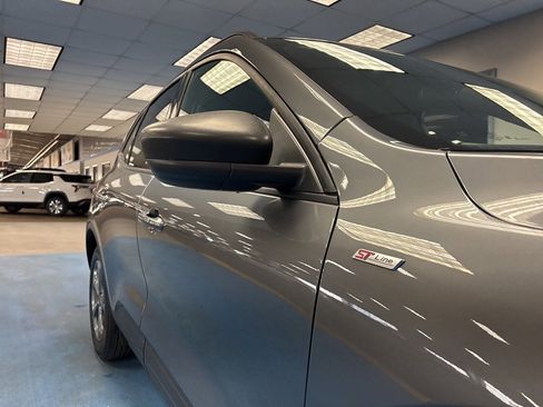 Used 2025 Ford Escape ST-Line image 4