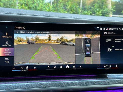 Certified 2024 BMW i7 xDrive60 w/ Premium Package AWD/4WD image 25