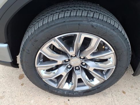 New 2026 GMC Sierra 1500 Denali w/ Denali Reserve Package image 9