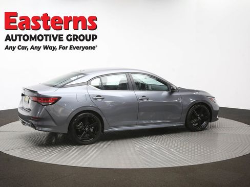 Used 2023 Nissan Sentra SR w/ SR Premium Package image 43