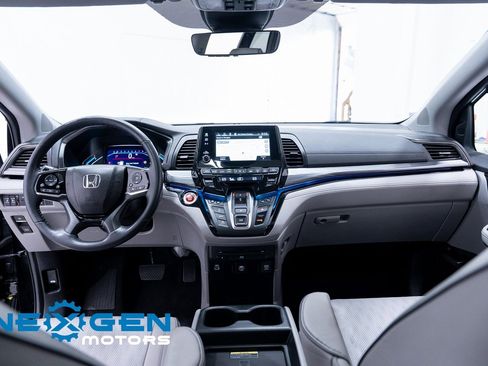 Used 2022 Honda Odyssey Elite image 7