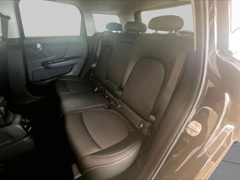 Used 2018 MINI Cooper Countryman FWD image 18