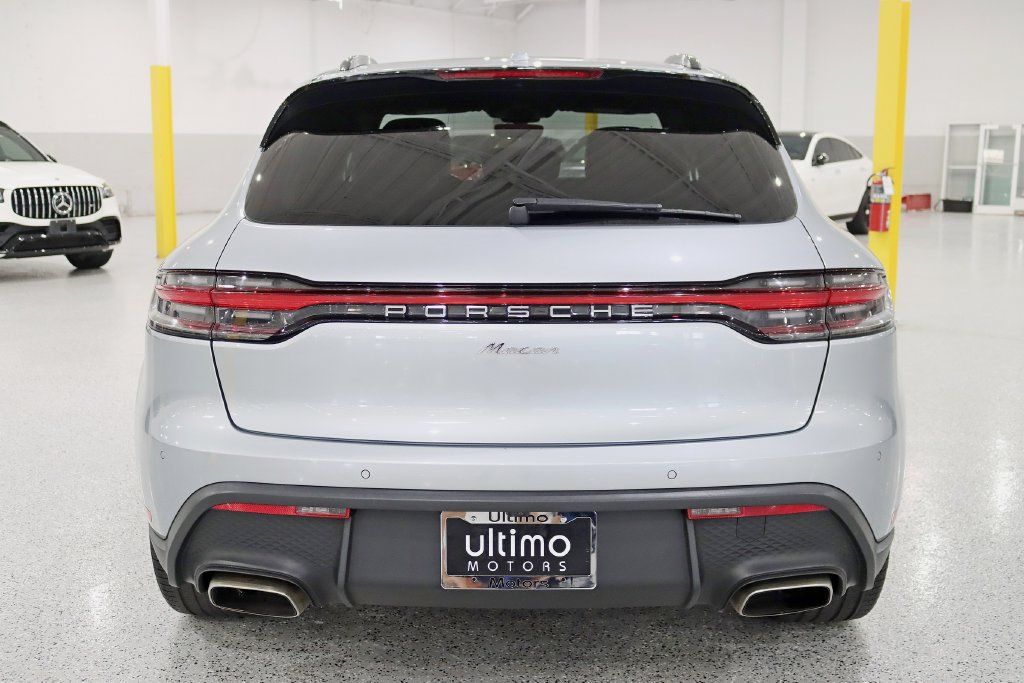 Used 2022 Porsche Macan AWD/4WD image 13