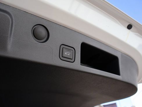 New 2026 GMC Terrain Elevation w/ Elevation Premium Package image 18