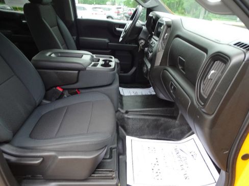 Used 2019 Chevrolet Silverado 1500 4x4 Crew Cab w/ WT Convenience Package image 32