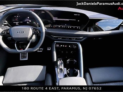 New 2025 Audi SQ5 Premium Plus image 5