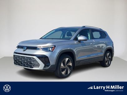 New 2025 Volkswagen Taos SE