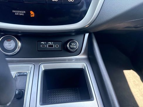 Used 2024 Nissan Murano SV AWD/4WD image 26