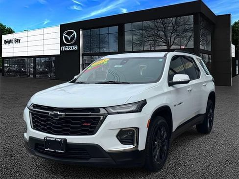 Used 2023 Chevrolet Traverse RS AWD/4WD image 2