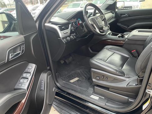Used 2020 GMC Yukon SLT w/ Graphite Performance Edition image 5
