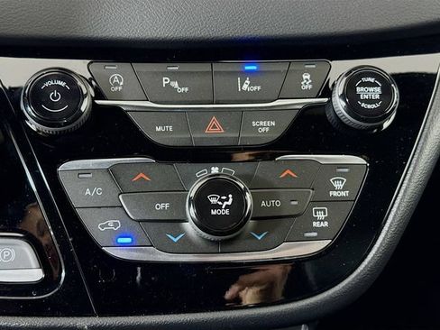 New 2026 Chrysler Voyager LX FWD image 15