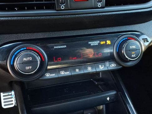 Used 2023 Kia Forte GT-Line w/ GT-Line Premium Package image 24