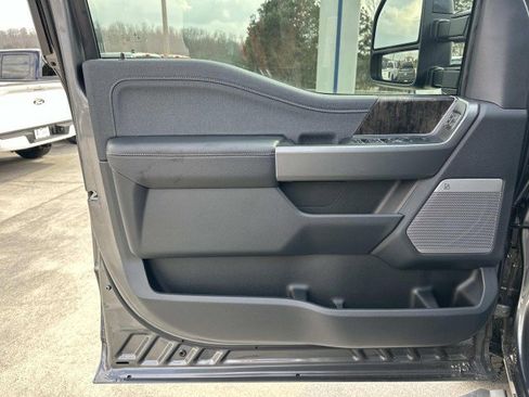 New 2026 Ford F350 Lariat w/ Black Appearance Package AWD/4WD image 10