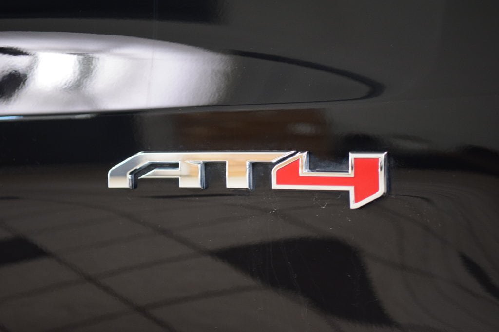 Used 2025 GMC Sierra 1500 AT4 w/ AT4 Premium Package AWD/4WD image 15