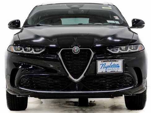 Used 2024 Alfa Romeo Tonale Ti image 2