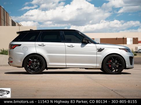 Used 2022 Land Rover Range Rover Sport SVR Carbon Edition AWD/4WD image 4