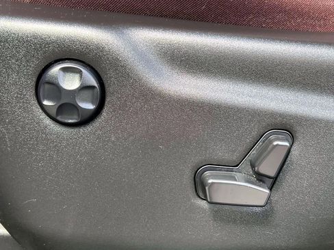 Used 2023 Dodge Durango GT image 19