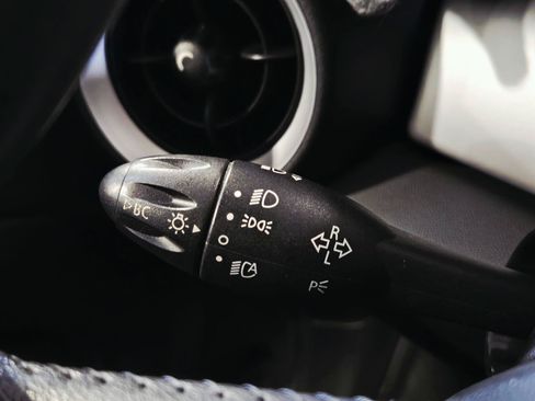 Used 2013 MINI Cooper Clubman FWD image 33